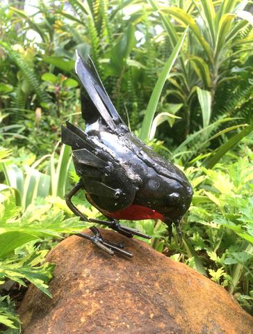 Recycled Metal Red Robin (Pecking)