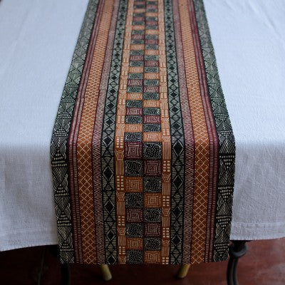 Kudhinda Table Runner 260x40cm (unlined) – Guinea Fowl (Naturals)